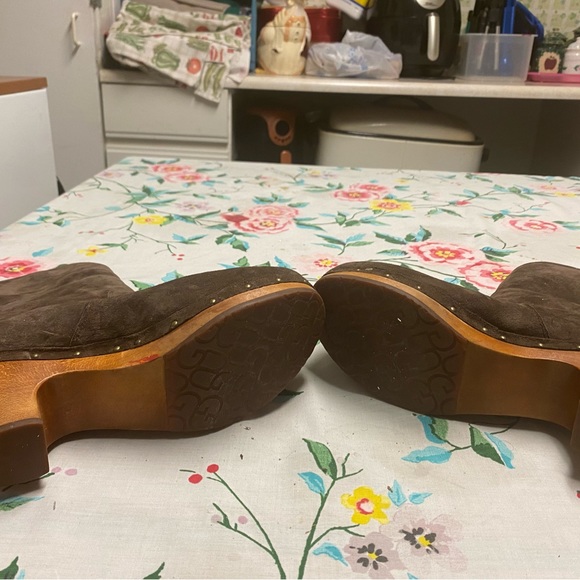 Ugg Shoes | Ugg Suede
Shearling Clog Boots Sz 8 - Picture 6 of 7
